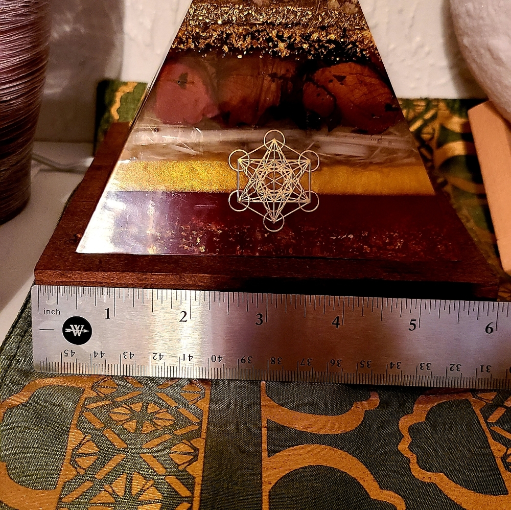 Orgonite Pyramid Lamp